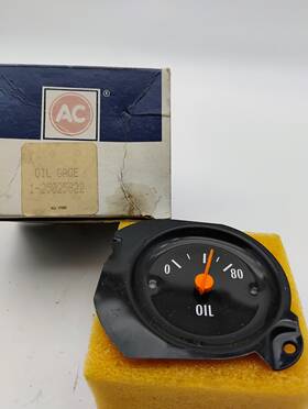 25025822 Ac Oil Gauge Nos Made In Usa
