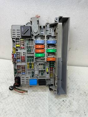 6906622-02 Bmw 2006 -09 330i 325i E90 E91 Fuse Relay Box Control Module Oem 35