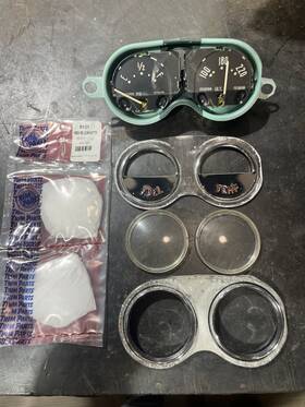 5643258 Chevrolet 1961-1962 Corvette Fuel / Temperature Gauge Cluster Oem Gm Parts 61-62