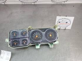 257.gm8980 Chevrolet Truck 1978-80 Chevy / Suburban Instrument Cluster Assembly With Vacuum Gauge - Oem