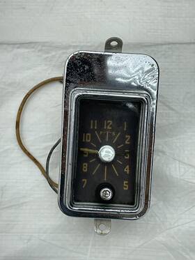 1541168 Chrysler 1949 1950 Desoto Clock In Dash Accessory Mopar Borg Option Custom 2 And 4 Door