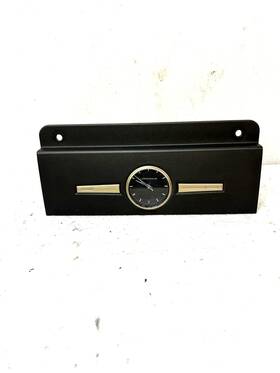 5w1x-15000-bb Chrysler 2009 Lincoln Town Car Lighted Analog Clock Dash Trim Oem