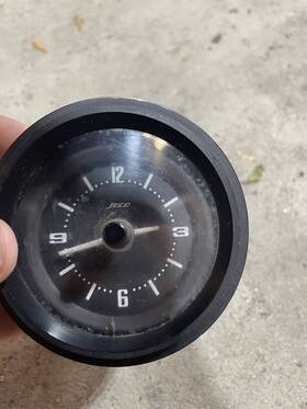 11660-aj3201 Datsun Original Equipment 1972 Oem 240z Gauges Amp Fuel Temp Oil Clock
