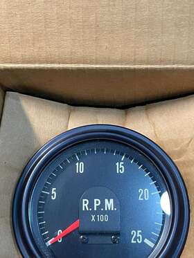 425c0-47051 Dixson New In Box Vintage Model 525c0/47015 Magnetic Tachometer 12v 4306b