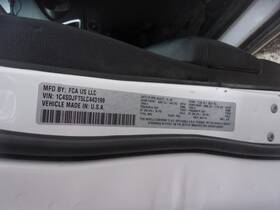 257-11657 Dodge Truck Speedometer Cluster Mph Black Chrome Bezel Fits 20 Durango 526339