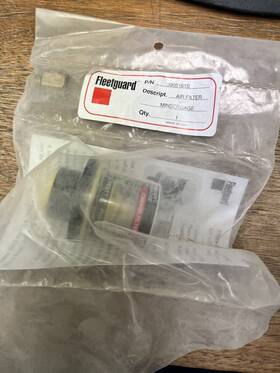 3905161s Fleetguard 1/8 Inch Npt Direct Mount Filter Restriction Gauge