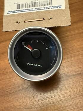 4g7t-9305-aa Ford 2005 2006 Gt 40 Super Car Fuel Gauge