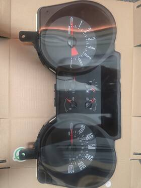 6r3310849ca Ford Speedometer 6 Gauge Cluster V6 3v Mustang. Fits 2005-2009