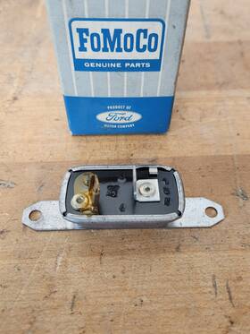 B7a-10804-b Ford Nos Oem 1957 Car Instrument Cluster Voltage Regulator
