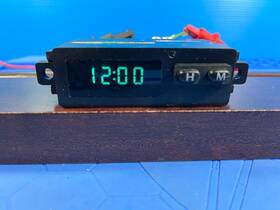 F5vf-15000-aa Ford 94-98 Mercury Grand Marquis Or Crown Victoria Dash Digital Clock