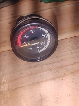 A22-63139-401 Freightliner 2013 Cascadia Secondary Air Pressure Gauge Oem A22-63139-401 Freightliner 2013 Cascadia Secondary Air Pressure Gauge Oem