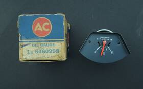 6460998 General Motors 1967 Pontiac Gto Lemans Tempest Nos Oil Pressure Gauge Fits Rally Cluster Only