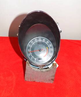 25016450 General Motors / Gm 1975 1976 1977 Corvette Tachometer 5300 Redline Electronic C3
