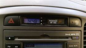 256.hy1n10 Hyundai Accent 2010 Clock 139926 Tested Good