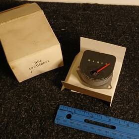 185048 Ih 1960s International Harvester Scout Fuel Gauge R91 Nos Oem 185048 Ih 1960s International Harvester Scout Fuel Gauge R91 Nos Oem