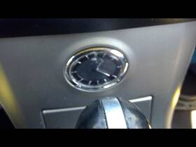 256.in1308 Infiniti Fx35 2008 Clock 451798
