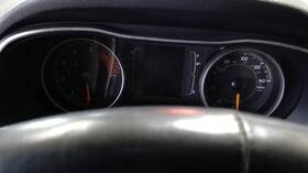 257-13666 Jeep Speedometer Cluster 240 Kph 3.5 Inch Screen Fits 19 Cherokee 1027241