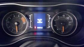 257-13670 Jeep Cherokee 2019 Speedometer Cluster 140 Mph 3.5 Inch Screen 107000 Miles