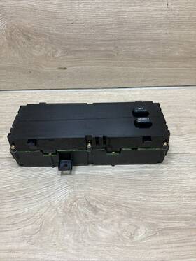 56042447 Jeep 1996-1998 Grand Cherokee Vehicle Information Center Vic Display