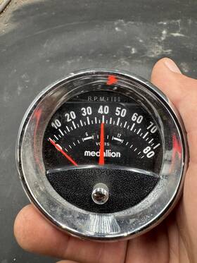 62-692b Medallion Illuminated 12v 100 Rpm Tachometer Untested 62-692b Medallion Illuminated 12v 100 Rpm Tachometer Untested