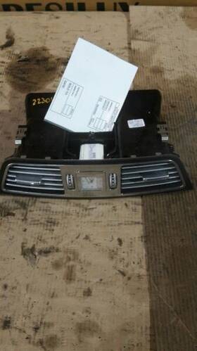 256.mb1r14 Mercedes-benz E350 2014 Clock 783880