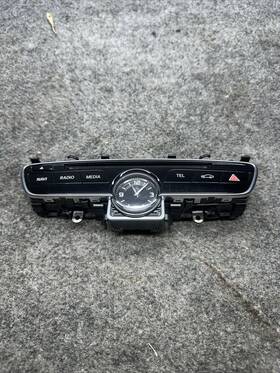 A2059053901 Mercedes-benz 2016 W205 C450 Amg Iwc Analog Clock With Radio Navi Media Controls