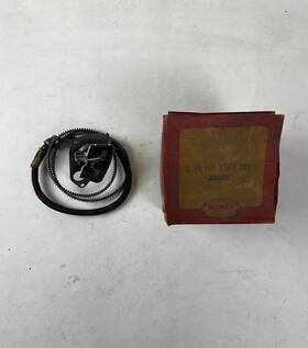 1383391 Mopar New Old Stock Temp Gauge For 1951 Chrysler Models #1383391