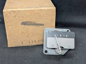 1383742 Mopar Nos 1951 1952 Dodge Coronet Sierra Wayfarer Oil Pressure Indicator Dash Gauge