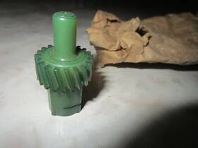 2204359 Mopar Nos Green Speedometer Gear 1962-1963 Valiant Plymouth Dodge 3 And 4 Speed