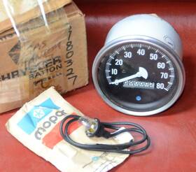 3730143 Mopar 3780327 Nos 1960s Dodge Heavy Truck Speedometer Odometer 550fs Oem 3730143 Mopar 3780327 Nos 1960s Dodge Heavy Truck Speedometer Odometer 550fs Oem