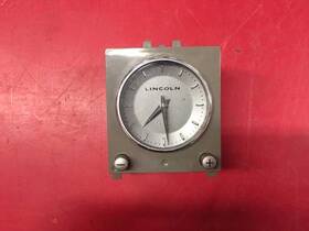 256.fd2k08 Oem 08 09 Lincoln Mkz Dash Mounted Clock 116453