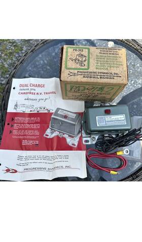 Pd-742 Progressive Dynamics Vintage Trailer / Rv Automatic Dual Battery Hook Up With Polarity Detector