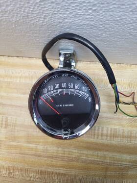 63003580 Rac Vintage 8 000 Rpm Tachometer Black Crackle Paint And Chrome