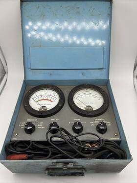 Tds-2 Simpson Electric Co. Test Set Tachometer/dwell 1972 Model Untested