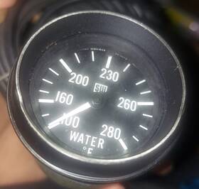 823690 Stewart Warner Vintage Mechanical Temperature Gauge Model #823690 823690 Stewart Warner Vintage Mechanical Temperature Gauge Model #823690