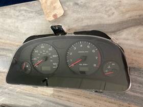 85015fc110 Subaru 2001 Forester 2.5l Auto Tran Speedometer Odometer Instrument Cluster