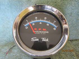 St-502 Sun Vintage Tachometer 8000 Rpm With Cup Light And Mounting Bracket Used St-502 Sun Vintage Tachometer 8000 Rpm With Cup Light And Mounting Bracket Used
