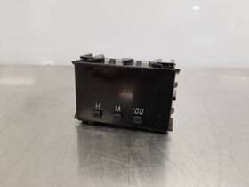 256.to1500 Toyota 2000 4 Runner Sr5 Clock