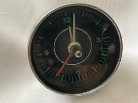 901.741.702.01 Vdo Porsche 911 Early Working Green Face Clock Gauge Dated 6.66 1963-1967 12 Volts