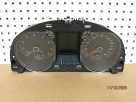 53793 Volkswagen 2010 Vw Passat Speedometer Gauge Cluster Miles Unknown Oem