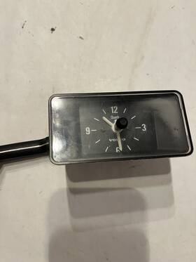 1214918 Volvo 240 244 Dash Clock Quartz 12v Oem 1975-1984
