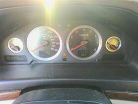 257-50724 Volvo Speedometer Cluster Mph 6 Cylinder Fits 05 80 Series 139485