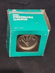 Nos Napa Oil Pressure Gauge Illuminated Silverline 501 - 1141. Fixed Price $29.95.
