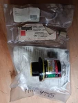New Fleetguard 1/8" Npt Air Filter Service Gauge 3905161S. Fixed Price $60.00.