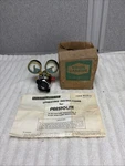 Union Carbide R-412 Gas Regulator Gauges Appears New. Fixed Price $49.95.